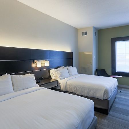Holiday Inn Express Hotel & Suites Reading By Ihg Exterior foto