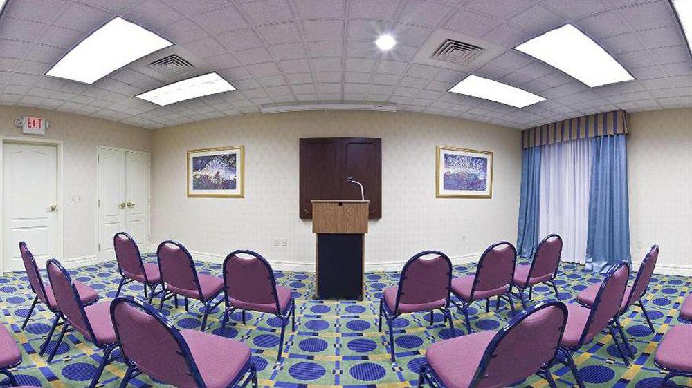 Holiday Inn Express Hotel & Suites Reading By Ihg Exterior foto