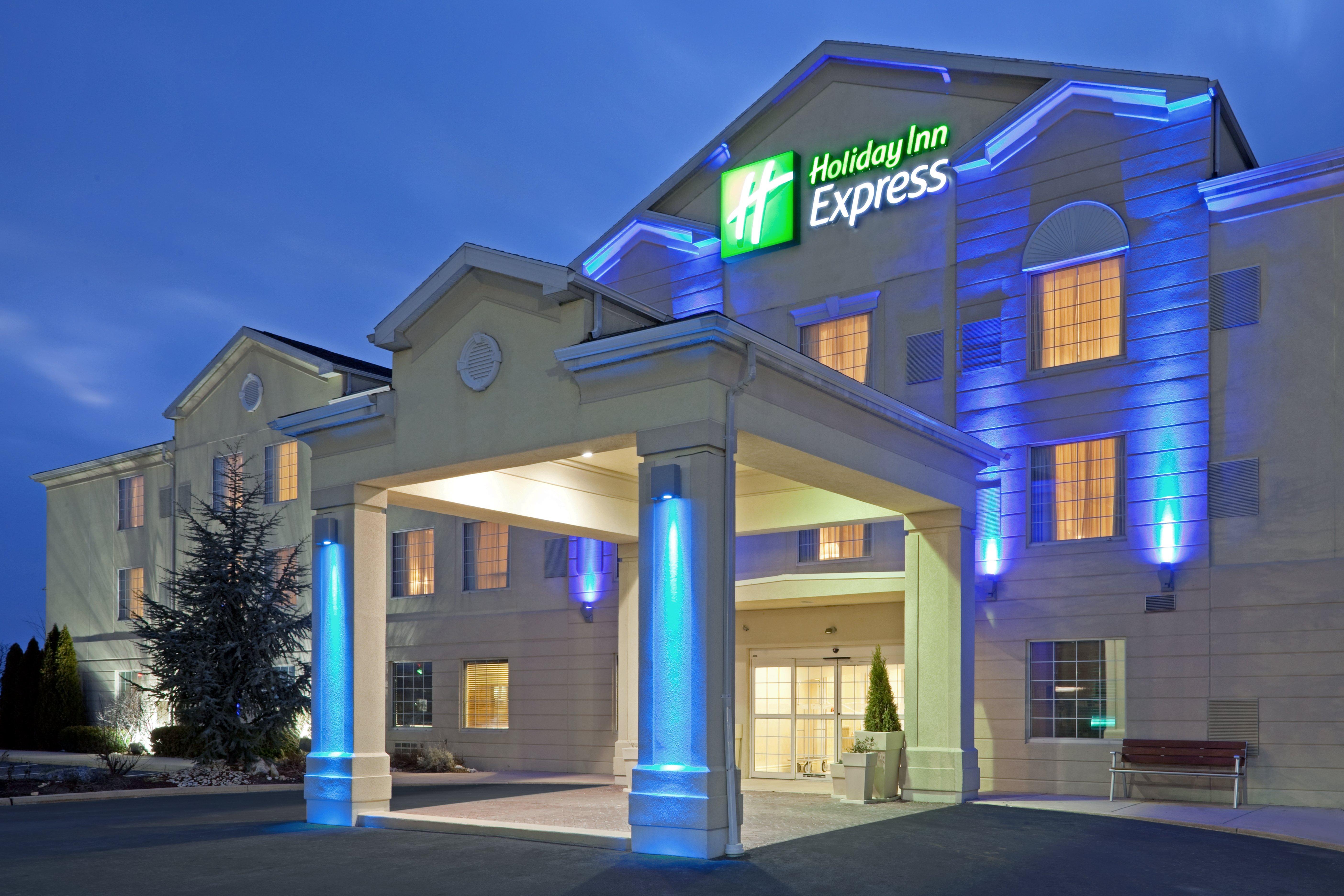 Holiday Inn Express Hotel & Suites Reading By Ihg Exterior foto
