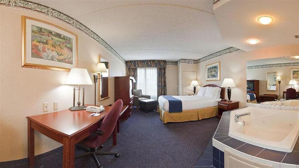 Holiday Inn Express Hotel & Suites Reading By Ihg Exterior foto