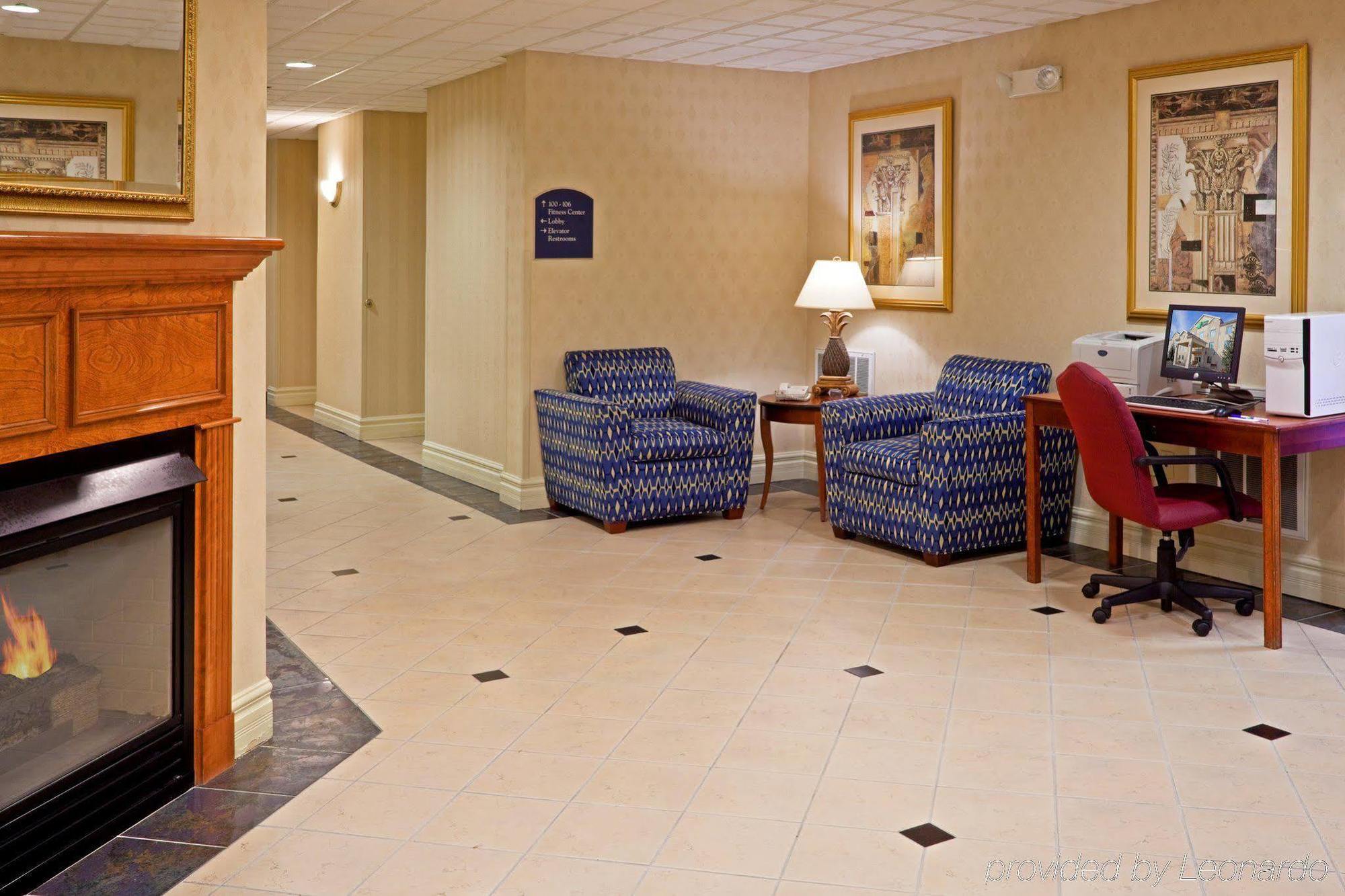 Holiday Inn Express Hotel & Suites Reading By Ihg Exterior foto