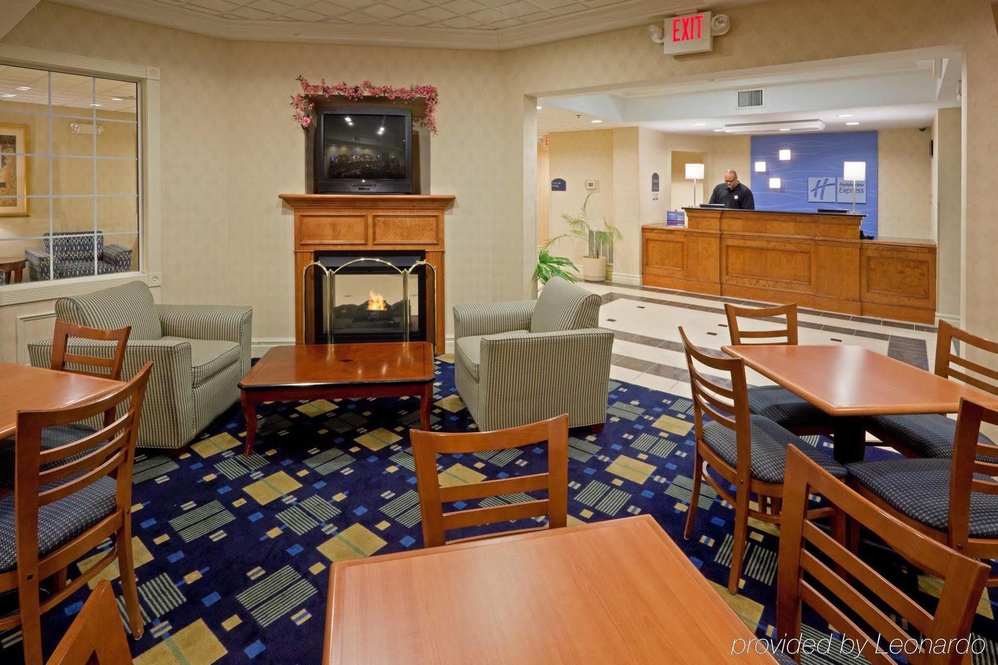 Holiday Inn Express Hotel & Suites Reading By Ihg Exterior foto