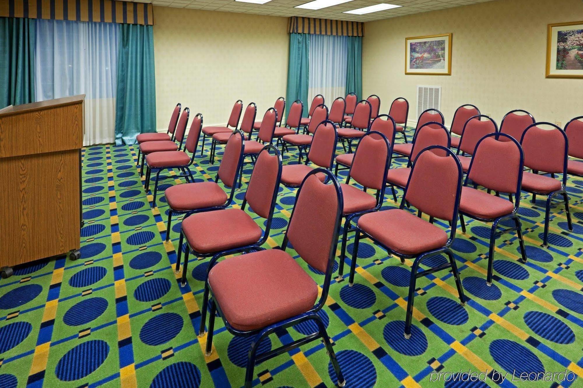 Holiday Inn Express Hotel & Suites Reading By Ihg Exterior foto