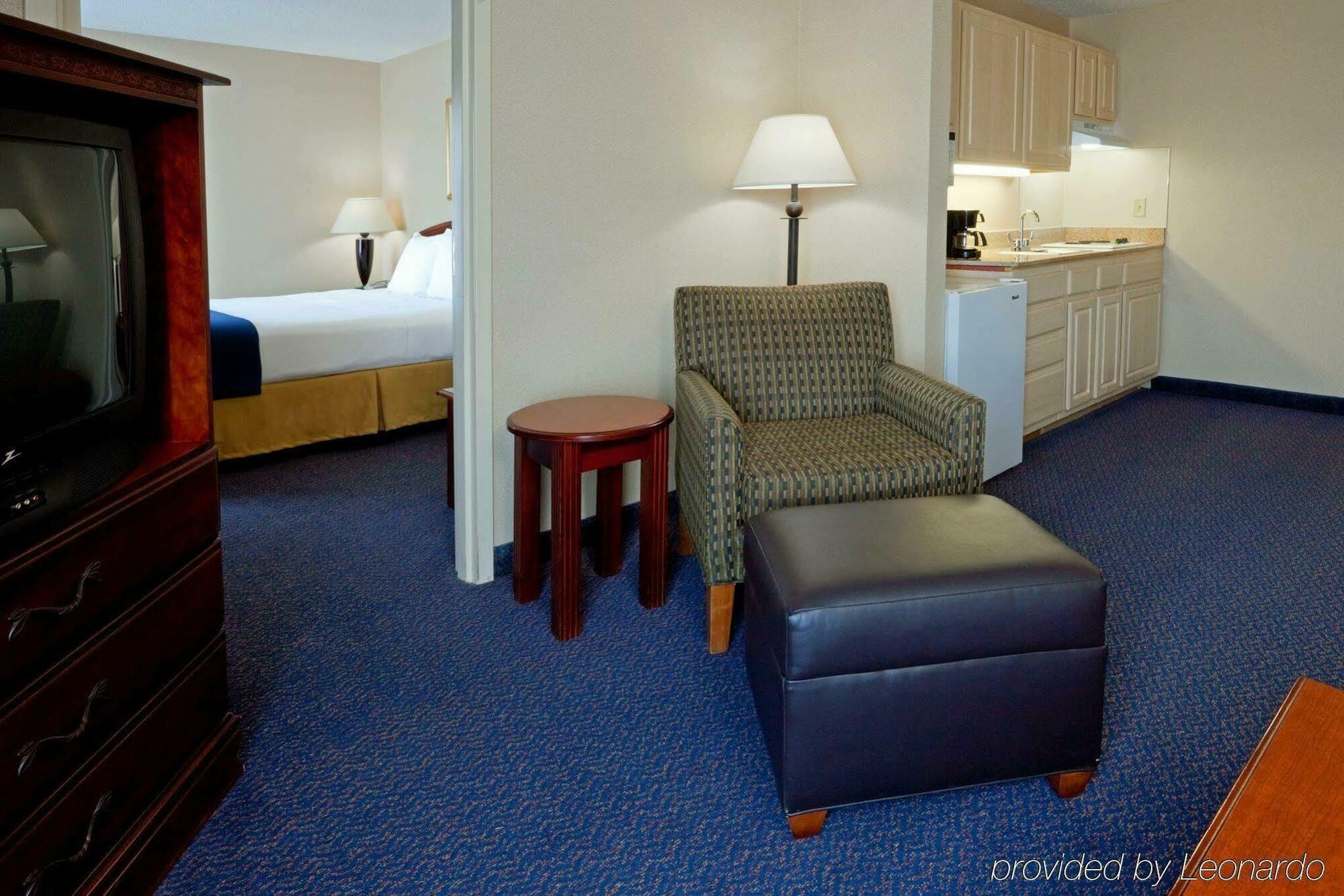 Holiday Inn Express Hotel & Suites Reading By Ihg Exterior foto