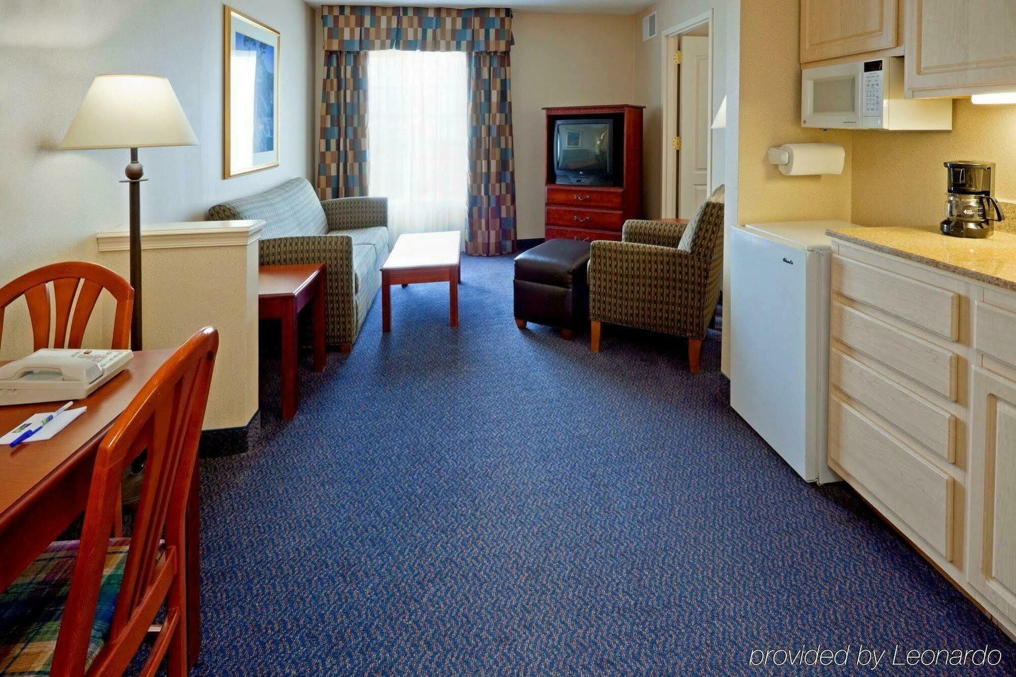 Holiday Inn Express Hotel & Suites Reading By Ihg Exterior foto