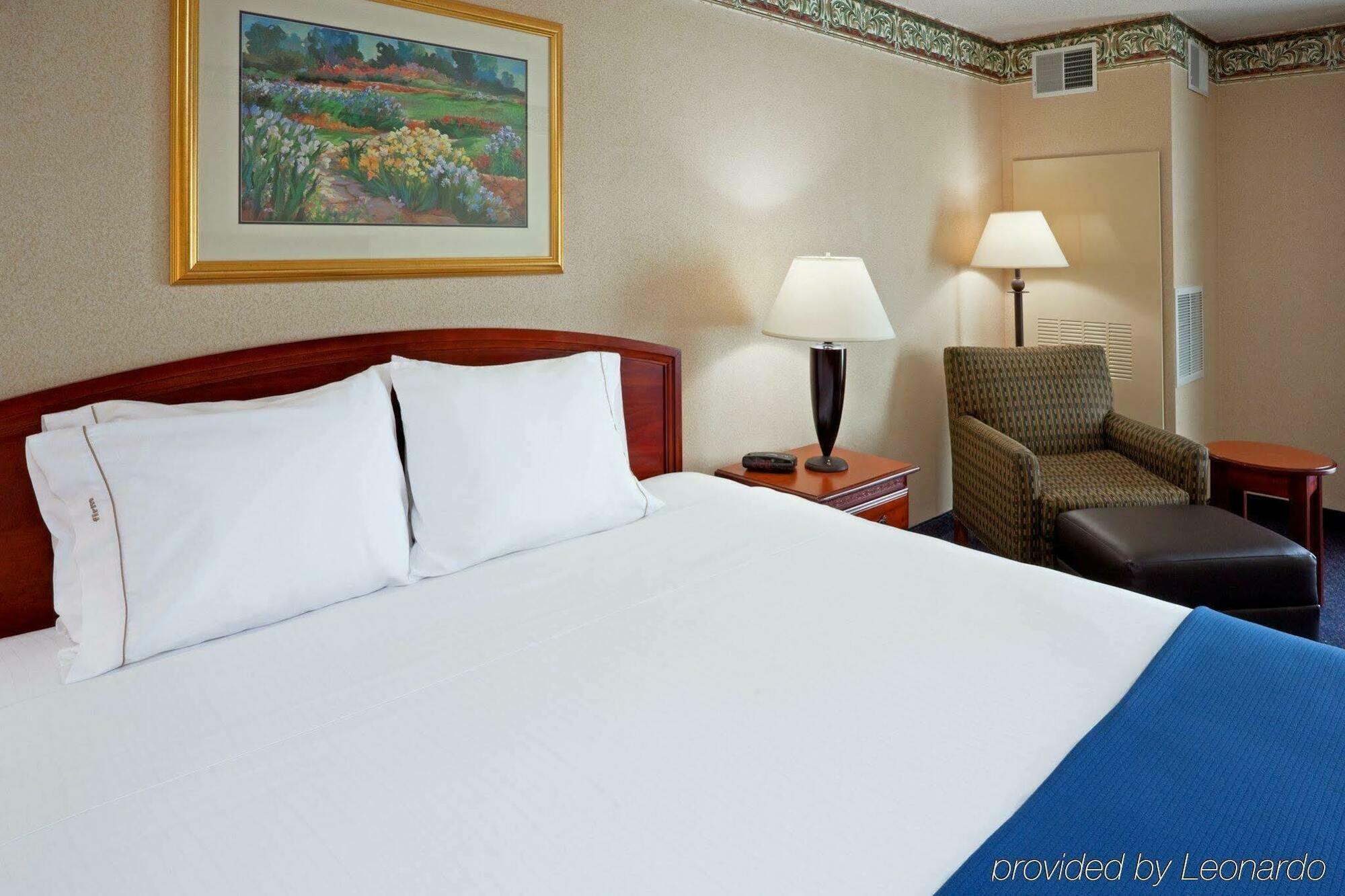 Holiday Inn Express Hotel & Suites Reading By Ihg Exterior foto